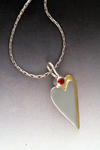 Click to view detail for MB-P393 Pendant, Heart of Gold Sterling Silver, Gold, Sapphire $320